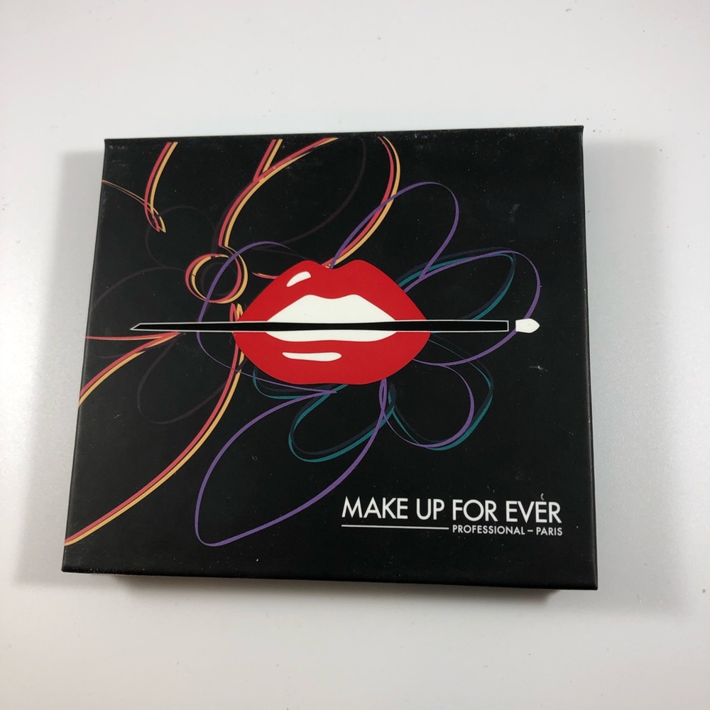 Makeup For Ever 9 Artist Shadow Palette